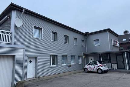 Haus zum Mieten in Düren Niederau 1.300,00 € 200 m²