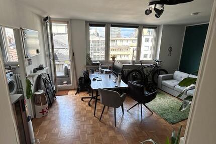 Schönes helles City-Appartment im Essener Zentrum mit Balkon