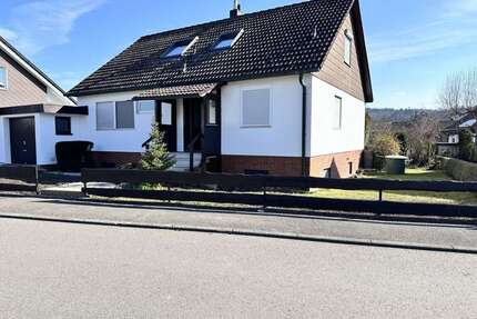 Haus zum Mieten in Uhldingen-Mühlhofen 2.000,00 € 135 m²