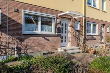 Haus zum Kaufen in Eutin 234.000,00 € 106.39 m²