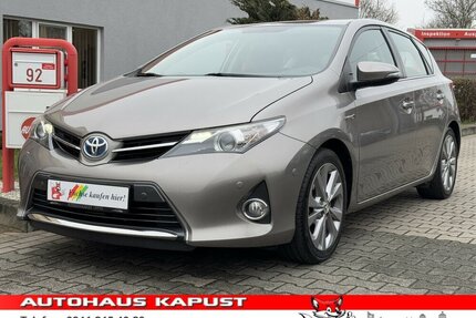 Toyota Auris Hybrid Life /1.Hd./Park-Assist/Cam/Keyless