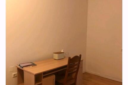 Ein Untermiete Zimmer 17m² ab sofort