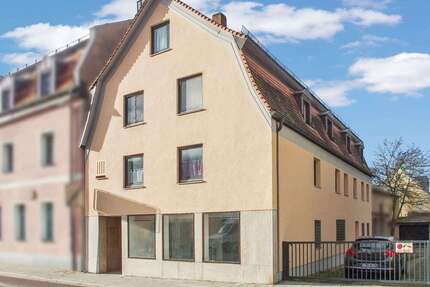 Haus zum Kaufen in Regensburg 690.000,00 € 217 m²