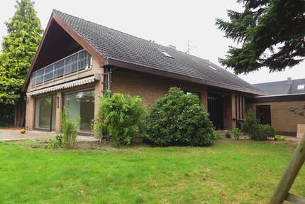 Haus zum Mieten in Wedemark 1.600,00 € 202 m²