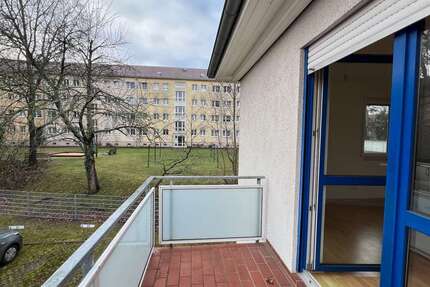 Wohnung zum Mieten in Dresden 311,00 € 25.4 m²