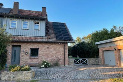 Doppelhaushälfte mit großem Garten in Warburg-Menne