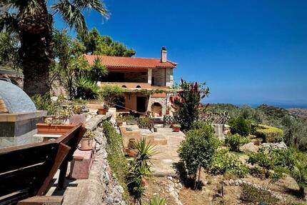 Villa with 4200m2 land for sale in Chios island, Greece