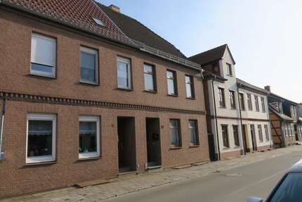 Haus zum Kaufen in Hagenow 189.000,00 € 139.28 m²