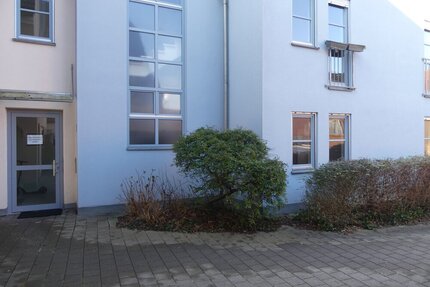 Zentrale ebenerdige 2 Zimmer in Heilsbronn! Sofort beziehbar!