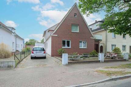 Haus zum Kaufen in Bad Schwartau 495.000,00 € 250.01 m²