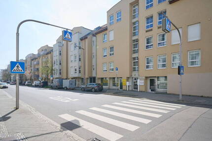 Büro oder Laden+5.5%+inklusive Tiefgaragen-Platz+Mietstaffel+Energieklasse B+Fußboden-H+Bj 1995