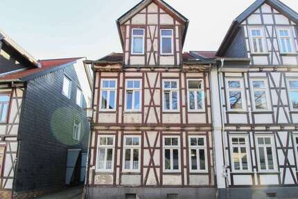 Haus zum Kaufen in Goslar 225.000,00 € 250.8 m²