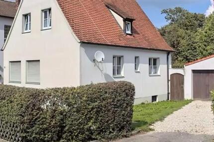 Einfamilienhaus mit großem Gartenanteil zur Miete -Postbauer-Heng