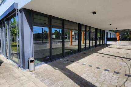 Halle in Augsburg 5.900 € 570 m²