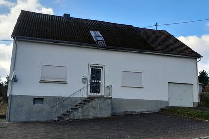 Einfamilienhaus mit großem Grundstück in Nonnweiler-Schwarzenbach