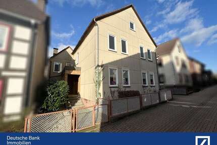 Haus zum Kaufen in Holzminden 129.000,00 € 197 m²