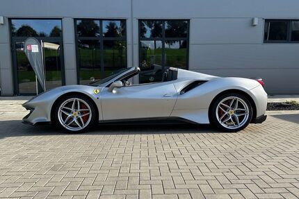 Ferrari 488 Pista